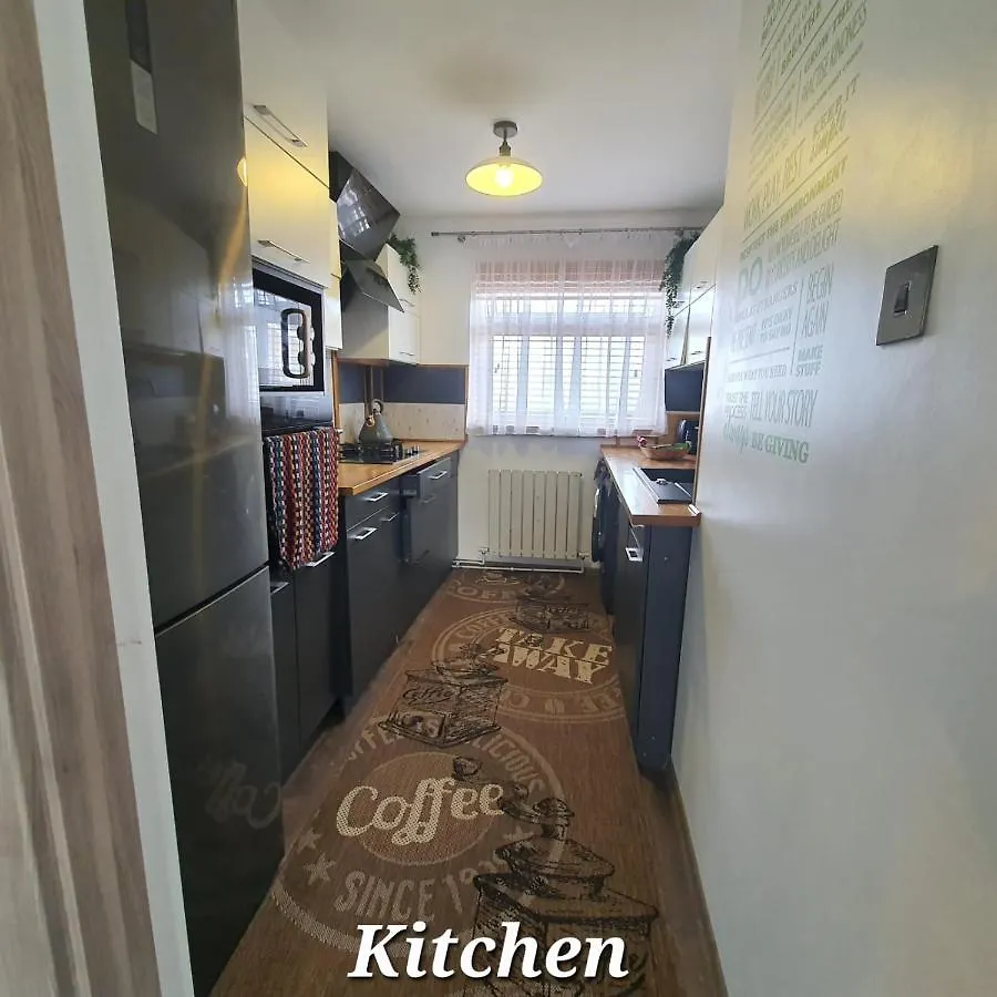 Holiday home Beautiful Property Near Airport Stanwell